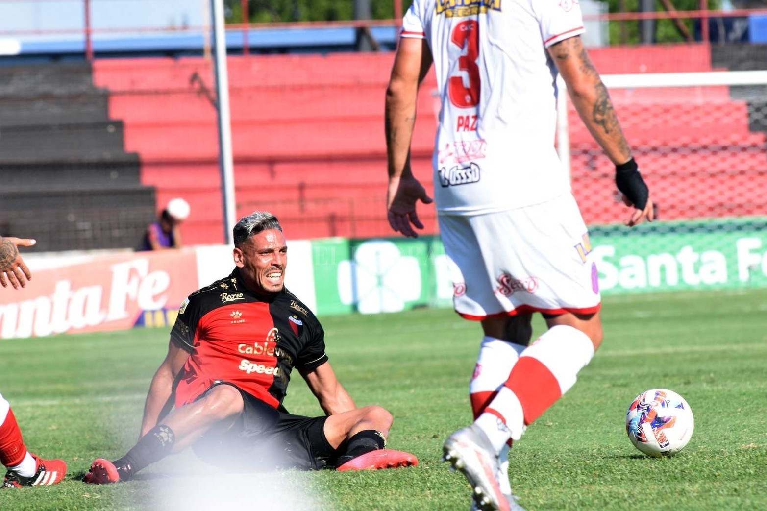 Colón le ganó a Barracas Central por 2 a 1 y llegó a 10 puntos disputada cuatro fechas.