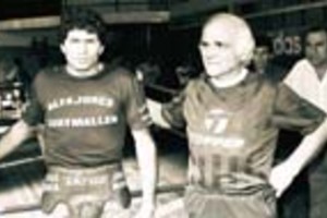 Archivo El Litoral Santos Zacarías, junto a uno de sus pupilos, Juan Martín Látigo Coggi.