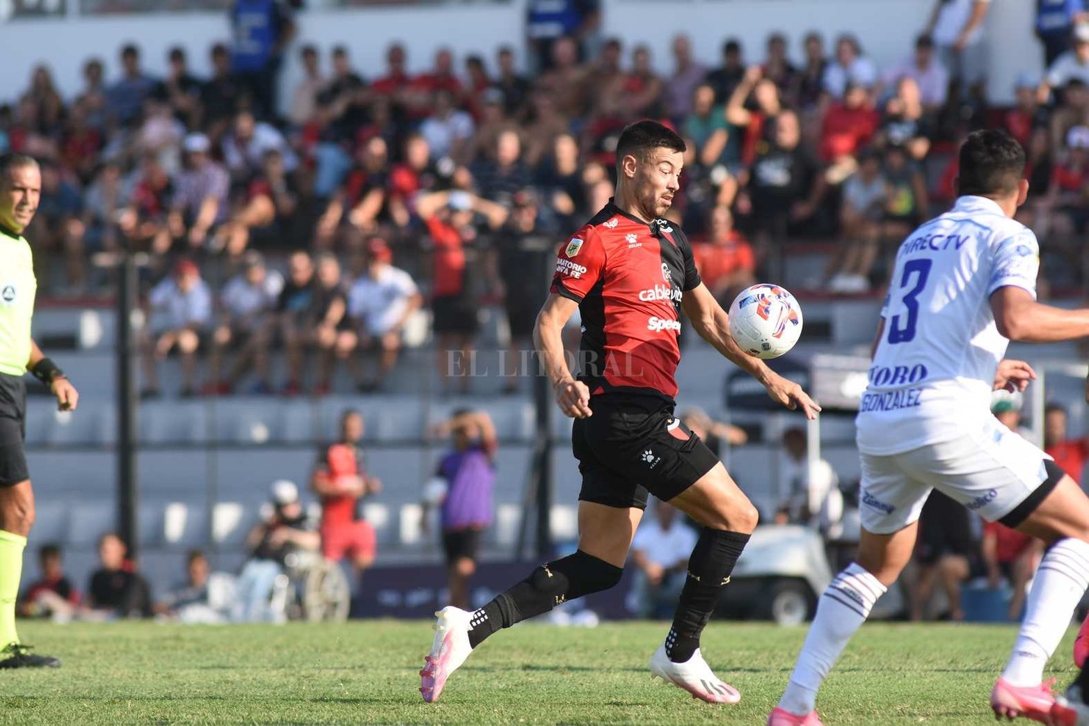 Colón derrotó 3 a 1 a Godoy Cruz por la segunda fecha de la Liga Profesional. El partido se jugó en Paraná.