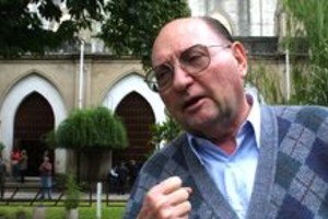 Archivo El padre Edgardo Trucco, un estandarte de la no violencia en nuestra ciudad