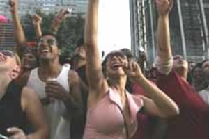 ml/pp Revellers sing and dance at the Paulista Avenue in the financial center of Sao Paulo during the Gay Pride Parade, 10 June 2007. More than 2,5 million people are expected to take part in the event. AFP PHOTO/Mauricio LIMA