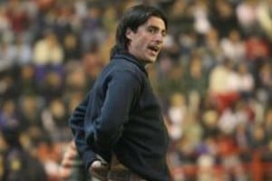 Pablo Aguirre Sin espalda se quedó Roberto Trotta en Independiente Rivadavia de Mendoza, después de perder 1-0 con Unión el viernes a la noche, en Santa Fe.