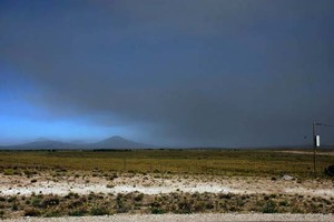 DyN Una nube negra sobre la población, tras la erupción del volcán Llaima, de Chile