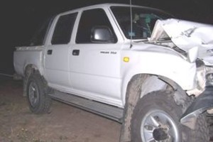 Esperanza Día x Día Así quedó la Toyota Hilux luego de impactar contra una de las motocicletas.