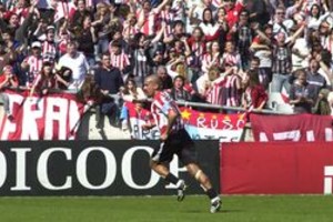 ELLITORAL_8367 | JORGE ACUÑA DYN22, LA PLATA 31/08/08, JUAN SEBASTIAN VERON FESTEJA EL PRIMER GOL DE ESTUDIANTES DE LA PLATA EN EL PARTIDO ANTE ARSENAL.FOTO.DYN/JORGE ACUÑA.