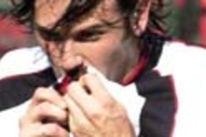 Flavio Raina La siente. César Andrés Carignano, el jugador que el hincha esperaba, otra vez estará en Colón. Anoche se sumó a la concentración sabalera en Necochea.