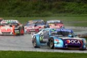 Telam Buenos Aires 01-04-07
Christian Ledesma gandor de la carrera del Turismo Carretera en el autodromo de Bs As.
Foto: Laura Cano/Telam/cf