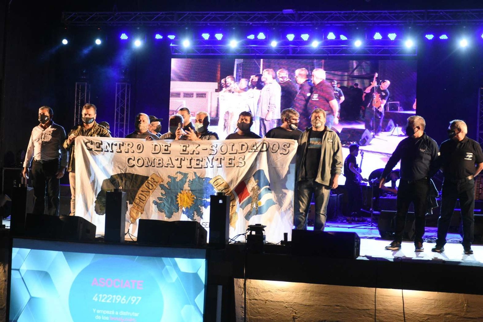 Solidaridad. El Festival Folklórico de Guadalupe brilló en el Anfiteatro "Juan de Garay". Fueron tres noches solidarias durante las cuales vecinos y vecinas de la ciudad se acercaron para disfrutar de la música y hacer su aporte.