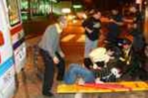 Mauricio Garin 20081014 accidente boulevar pellegrini y 25 de mayo conductora moto derrapa