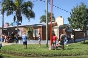 Alejandro Villar La casa en cuyo interior se desarrolló la tragedia familiar ayer a la mañana.