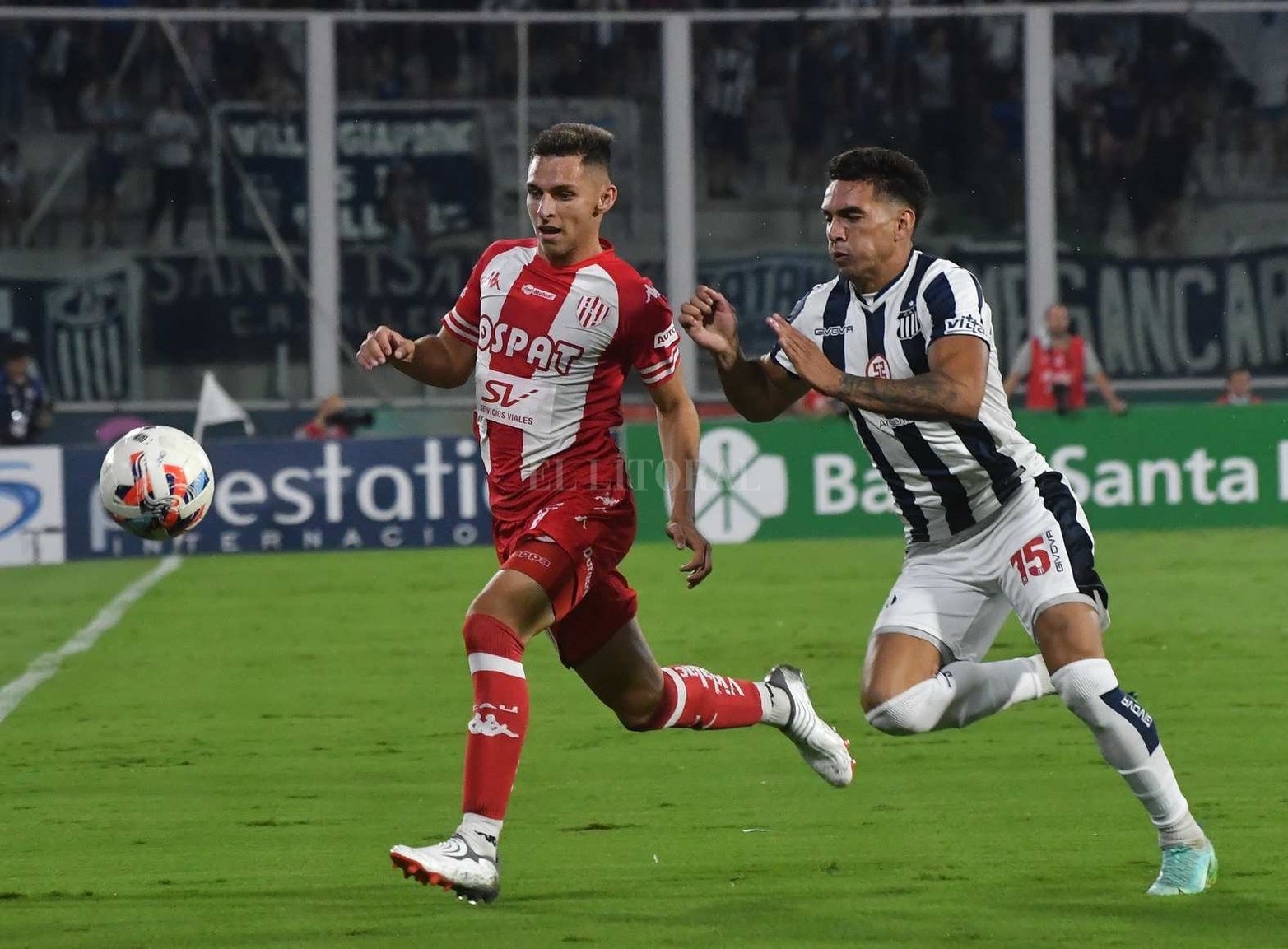 Unión logró empatar 0 a 0 en Córdoba frente a Talleres. Sobre el final el arquero Moyano atajó un penal.