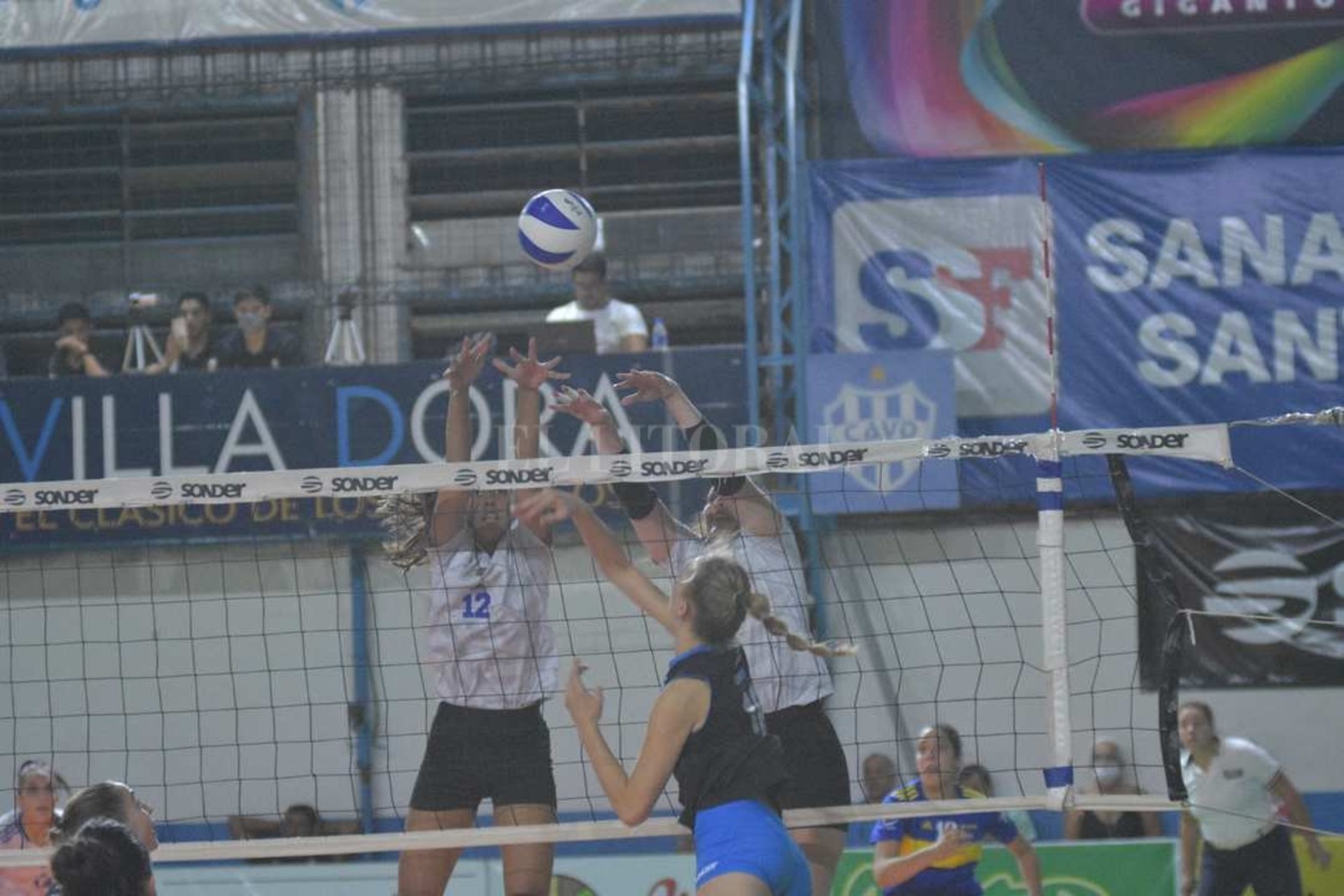 Por una fecha de la Liga Argentina Femenina de Voley, Villa Dora recibe a Boca Jrs .