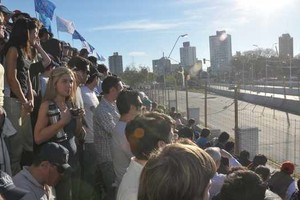 ELLITORAL_18564 |  José Vittori Algunos visitantes llegaron con el termo bajo el brazo, dispuestos a disfrutar de la jornada.