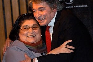 ELLITORAL_18672 | DyN Los cantantes más reconocidos la admiraban. Aquí, con Sandro.