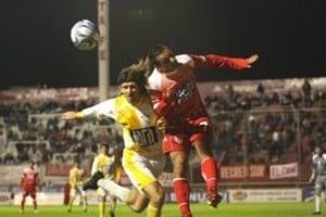 El  Picante  Pereyra demostró todo su talento, especialmente en el primer tiempo.