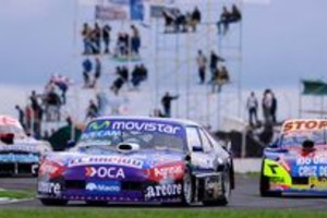 Telam Télam Paraná Entre Ríos. 25/10/08 - El piloto Christian Ledesma, se quedó con la clasificación del Turismo Carretera en el autódromo de esa ciudad entrerrianaFoto: Laura Cano/Télam/cl