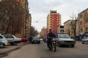 FOTO AMANCIO ALEM---BARRIO LAS FLORES---13-06-06