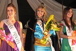 Ceres Ciudad Joana Desiree Krohling, una joven de 17 años, representante de la comuna de Humboldt, se corone nueva Reina Nacional del Zapallo.