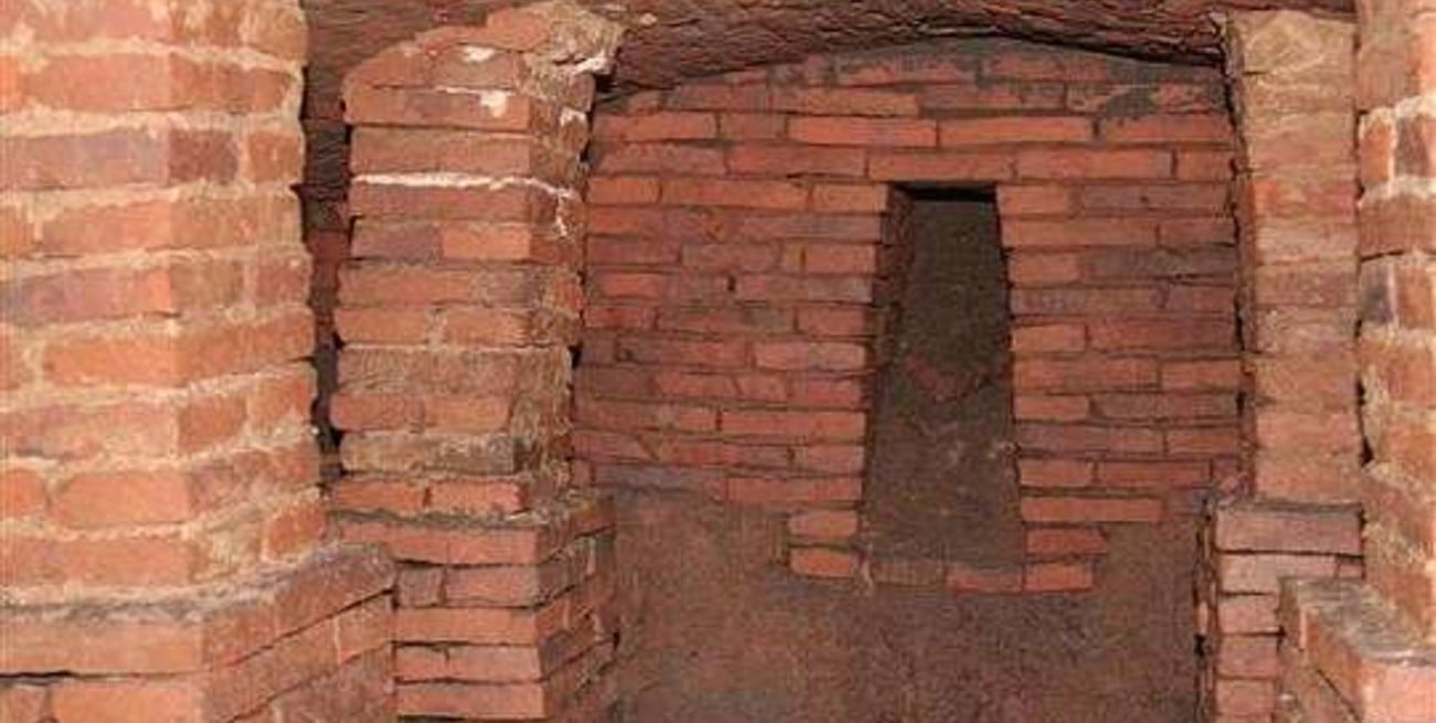 El hallazgo de un sótano oculto causa asombro en San Cristóbal
