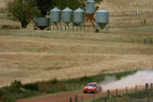 EFE Récord de participantes había en esta edición de la clásica carrera. 586 tripulaciones eran las inscriptas, las cuales después de la verificación, debían salir mañana desde Lisboa.