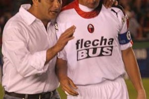 ELLITORAL_3947 |  Mercedes Pardo Nos vemos, Totono. El miércoles, Grisales regresará a nuestro país y se unirá a la delegación sabalera que, al día siguiente, viajará a Buenos Aires para enfrentar el sábado a River.