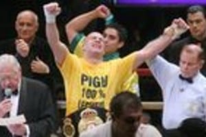Archivo El  Pigu  es campeón mundial semipesado AMB.