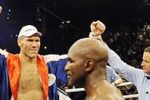 AFP El gigante venció al legendario.