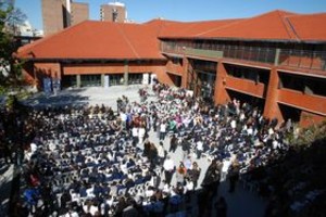 Néstor Gallegos Es el día de la  refundación , dijeron las autoridades de gobierno presentes en el acto.