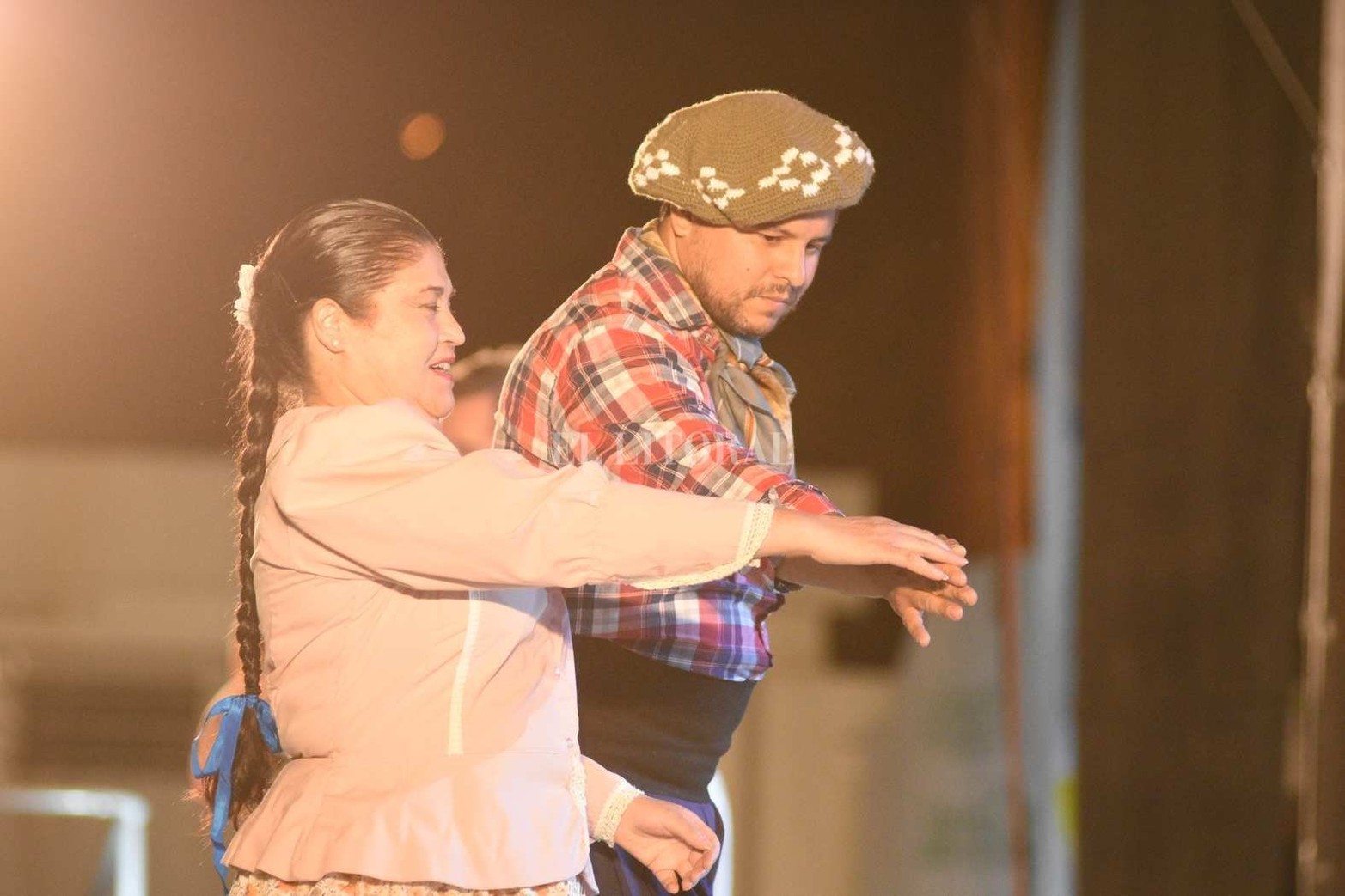 Solidaridad. El Festival Folklórico de Guadalupe brilló en el Anfiteatro "Juan de Garay". Fueron tres noches solidarias durante las cuales vecinos y vecinas de la ciudad se acercaron para disfrutar de la música y hacer su aporte.