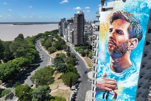 La inauguración del paseo se espera con gran expectativa y promete convertirse en un nuevo punto de encuentro para los rosarinos, especialmente para las generaciones futuras que encontrarán en él una inspiración para sus propios sueños y proyectos.
