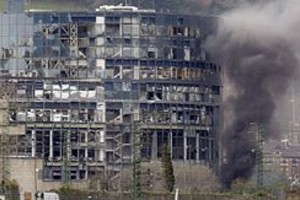 EFE Así quedó el edificio de la televisión pública vasca.