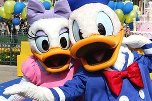 EFE Donald y su novia Daisy.