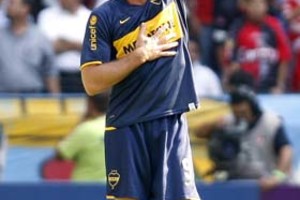 EFE MEX32. GUADALAJARA (MÉXICO); 21/05/08.- El delantero del equipo argentino Boca Juniors Martín Palermo celebra su anotación ante la escuadra mexicana Atlas hoy, 21 de mayo de 2008, durante el juego de vuelta de los cuartos de final de la Copa Libertadores 2008 disputado en el estadio Jalisco de la ciudad mexicana de Guadalajara. EFE/José Méndez