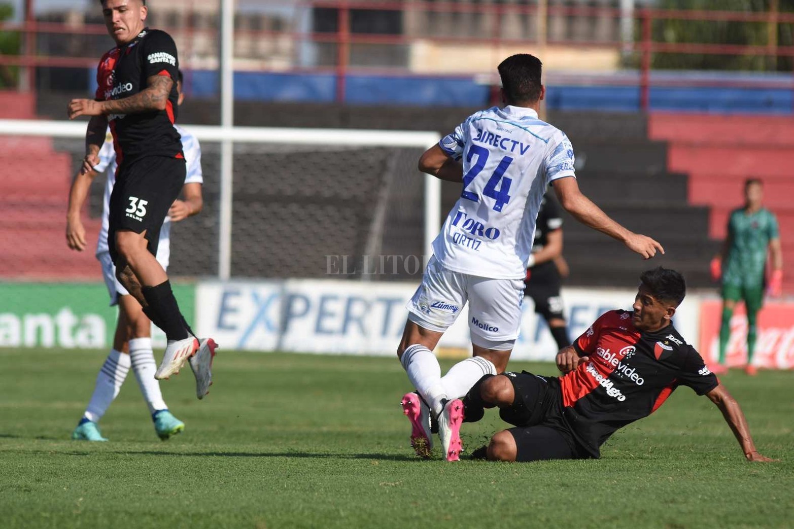 Colón derrotó 3 a 1 a Godoy Cruz por la segunda fecha de la Liga Profesional. El partido se jugó en Paraná.