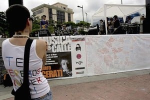EFE Miles de fanático acompañaron al cantante durante su internación en la clínica venezolana.