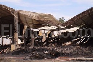 Agencia Reconquista. Los depósitos quedaron destruidos por la acción del fuego, más allá de que desde la empresa se destacó que la parte central de la desmotadora no sufrió daños.