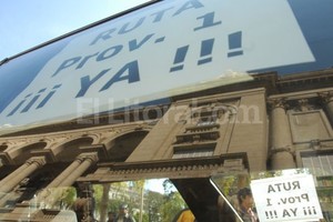 Archivo El Litoral. Inconclusa 2: la autovía de la Ruta 1, marchas, contramarchas, cambios de proyectos, anuncios, promesas: todavía nada.