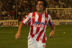 Mauricio Garín Unión necesita recuperar a Donnet para volver a sonreír en el campeonato de Ascenso. Es casi un hecho que Matías volverá a la titularidad el domingo frente a Boca Unidos en Corrientes.