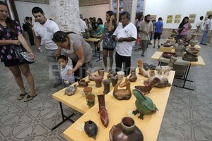Pablo Aguirre. La muestra exhibe piezas de alumnos regulares que fueron seleccionadas sólo para exponer y creaciones que participaron del proceso de selección del Premio.