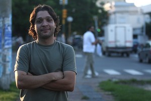 ELLITORAL_22820 |  Pablo Aguirre Al cuento lo escribí tres días antes de enviarlo, a las apuradas; por eso se hicieron muchas versiones. En Francia, muchos me preguntaron si había una intención en que el ganador de la competencia fuese un mexicano, pero no!!! , señala el autor.