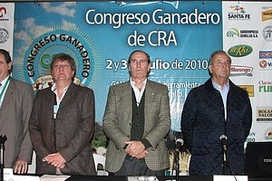 Guillermo Di Salvatore Bertero, Ferrero, Repetti e Iturraspe fueron los encargados de inaugurar el congreso.
