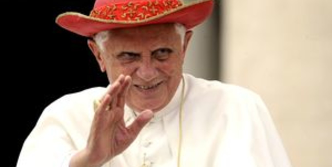El Papa pide sacerdotes más alegres