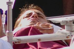 ELLITORAL_22348 |  DyN El futbolista fue trasladado ayer en avión hasta un centro médico privado de Capital Federal.