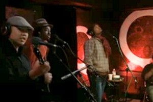 Waving Flag, de K'naan, es el himno elegido por la Fifa.