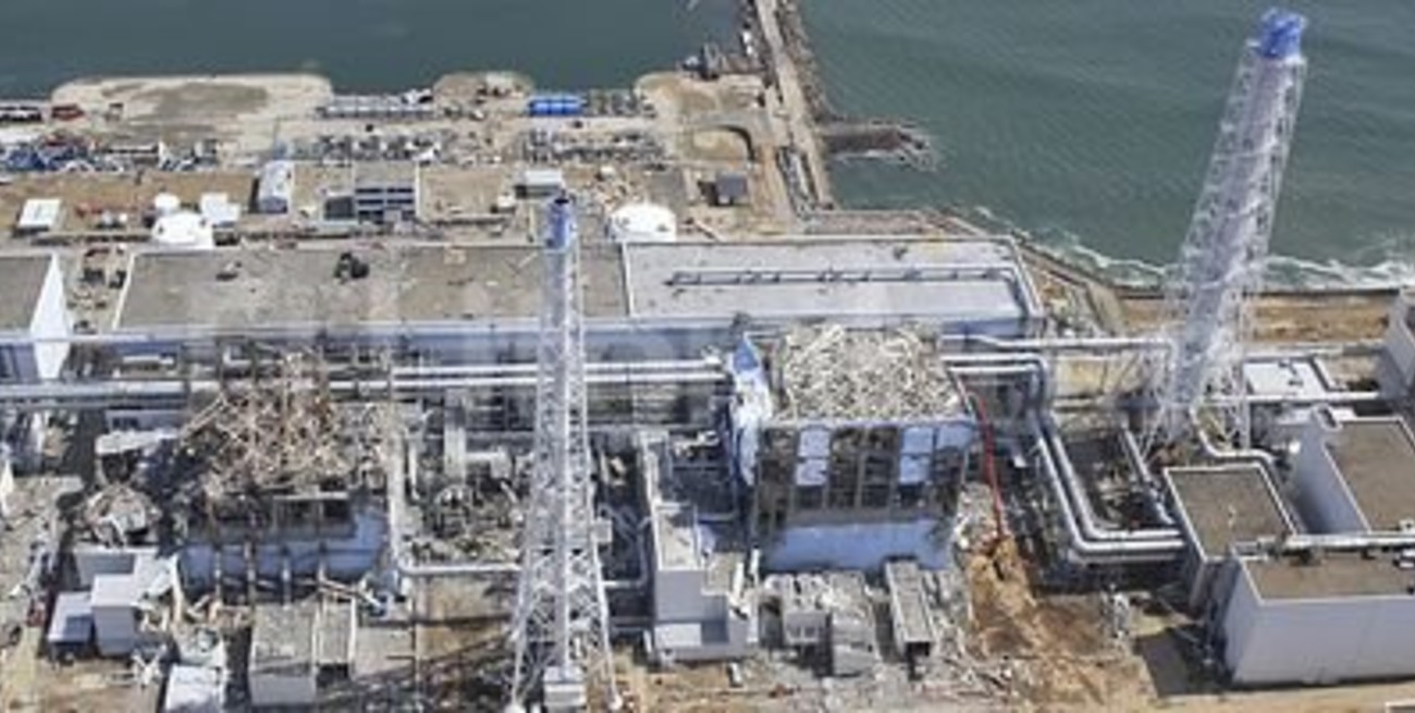 Constantes filtraciones radiactivas paralizan los trabajos en Fukushima