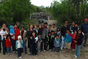 Néstor Gallegos Son 28 las familias que habitan en terrenos privados del norte de la ciudad, 73 de sus integrantes son niños.
