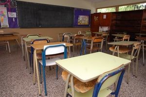 Néstor Gallegos Aulas vacías hasta el jueves