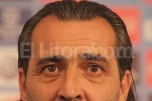 Pablo Aguirre Batista se quedó prácticamente sin apoyo luego de la temprana eliminación de la Copa América.