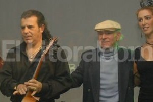 Archivo El Litoral El Grupo La Traya ofrecerá su rico repertorio de poesía, cante, baile y pasión a los espectadores.