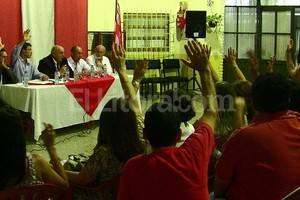 ELLITORAL_47957 |  Gentileza Prensa y RRPP CAU. La votación de los socios de Unión.
